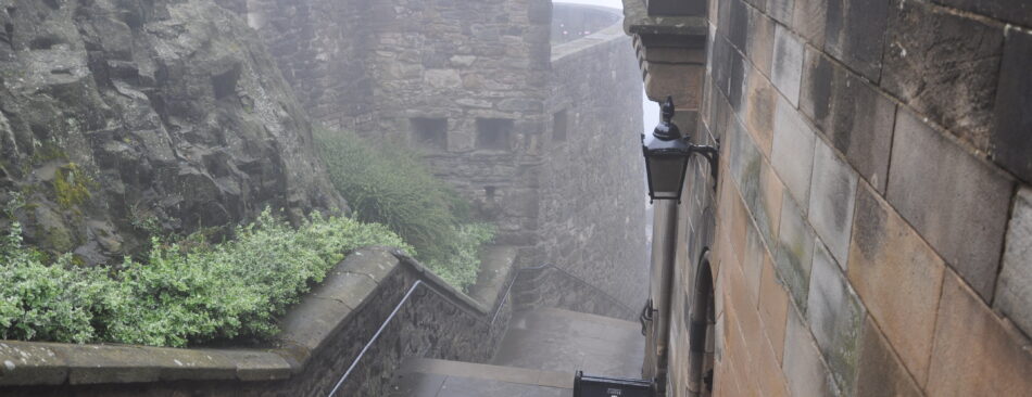 Haupteingangstreppe vom Schloss, also die historische Haupteingangstreppe.