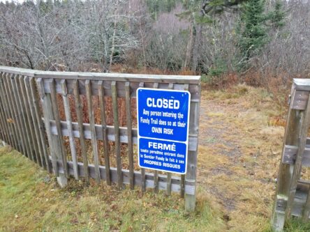 Eingang zum Fundy Bay Trail