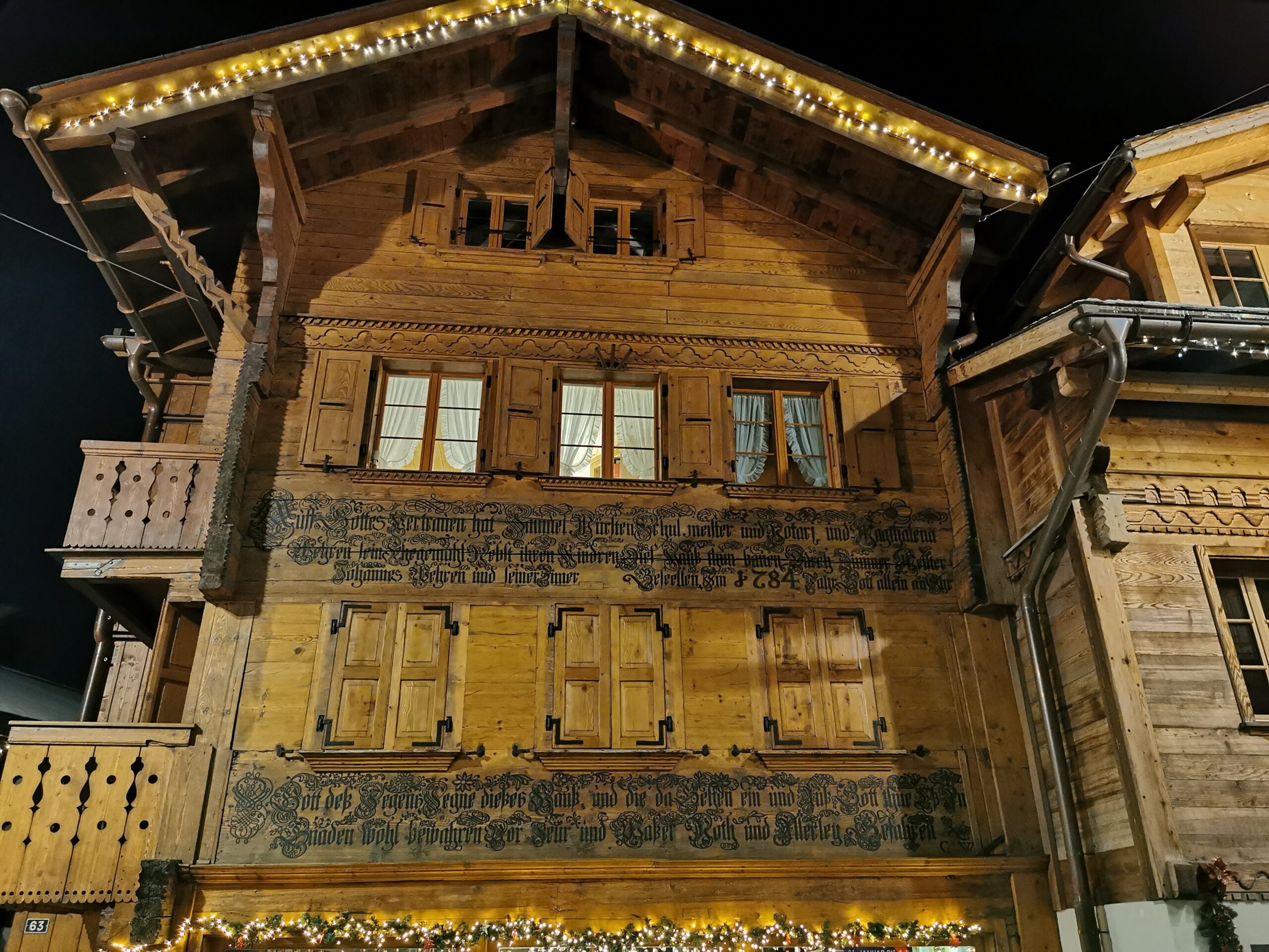 Historisches, bzw. typisches, Holzhaus in Saanen