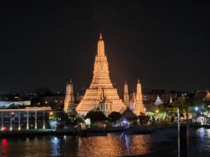 Ein Tempel am Fluss
