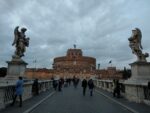Die Engelsburg fotografiert von der Engelsbrücke (Ponte Sant'Angelo).