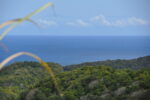 Blick aufs Meer vom Berg